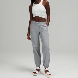 Lululemon🍋 essential affinity jogger *vnt